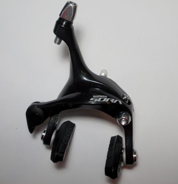 KOČNICA CESTNA SHIMANO SORA BR-R3000, PREDNJA, CS51, PIVOT VIJAK 27.5MM, SUNKEN NUT 10.5/12.5/18/27/32MM, KOČIONA OBLOGA R50T5, IND.PACK