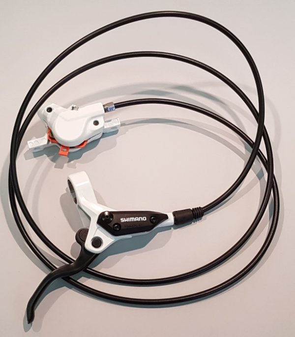 KOČNICA DISK SASTAVLJENA SHIMANO ACERA BL-M396W(R) BR-M395W(R), HIDRAULIČNA, BEZ ADAPTERA, RESIN PLOČICE, BUŽIR SM-BH59 1700MM CRN, BEZ OLIVE I INSERTA, BIJEL, IND.PACK