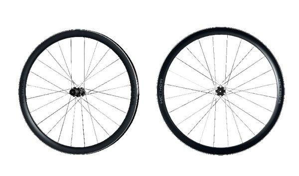 KOTAČ SHIMANO METREA WH-U5000, PREDNJI I ZADNJI, 24R/24R, 10/11 BRZINA, STANDARD NALJEPNICA, CENTER LOCK, PREDNJI I ZADNJI 12MM E-THRU, OBRUČ CLINCHER 622-17C, OLD 100/142MM, IND.PACK