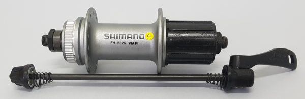 GLAVČINA ZADNJA SHIMANO FH-M526S, 32R, 8/9 BRZINA, OLD 135MM, AXLE 146MM, QR CRN 168MM, ZA ROTOR CENTER LOCK, UKLJ. ROTOR MOUNT NAVLAKU, SHIMANO LOGO, SREBRNA, BULK