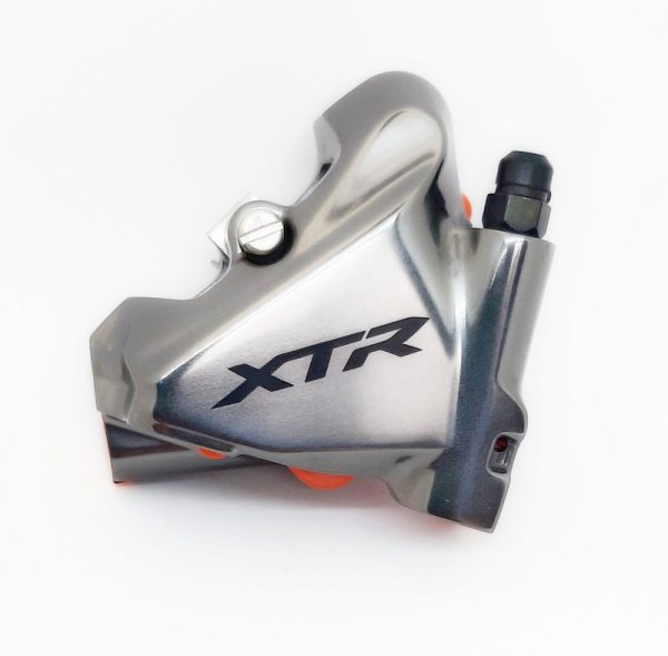 KOČNICA DISK HIDRAULIČNA SHIMANO,, BR-M9110, XTR, REAR, FLAT MOUNT, W/FIXING BOLT FOR MOUNT THICKNESS 25MM, W/O ADAPTER, W/K03TI RESIN PAD(W/O FIN), IND.PACK