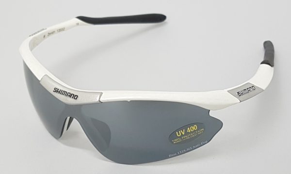 NAOČALE SHIMANO ZENITH, FRAME SHINY WHITE CARBON, COLOR TPE: SOLID BLACK, COLOR OF STANDARD LENS:S2 SMOKE SILVER MIRROR, COLORS OF EXTRA LENSES: ORANGE FLASH MIRROR/CLEAR