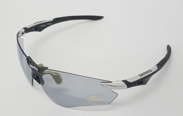 NAOČALE SHIMANO GALAXY, SHINY CARBON, TPE: SOLID BLACK, LENS: PHOTOCROMATIC SMOKE, 1-2 EXTRA LENS N/A