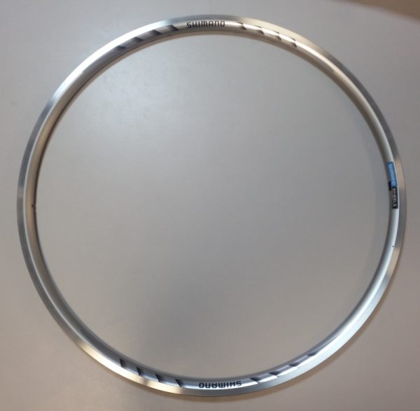 OBRUČ ZA KOTAČ SHIMANO WH-R550, PREDNJI, 16R, CLINCHER, SREBRN ANODIZED, IND.PACK