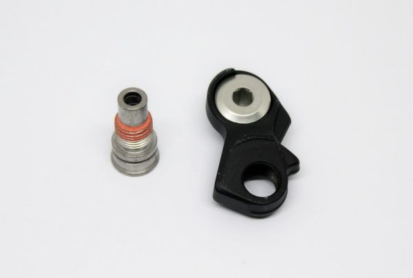 NOSAČ ZADNJEG MJENJAČA SHIMANO RD-M820 ZA NORMAL